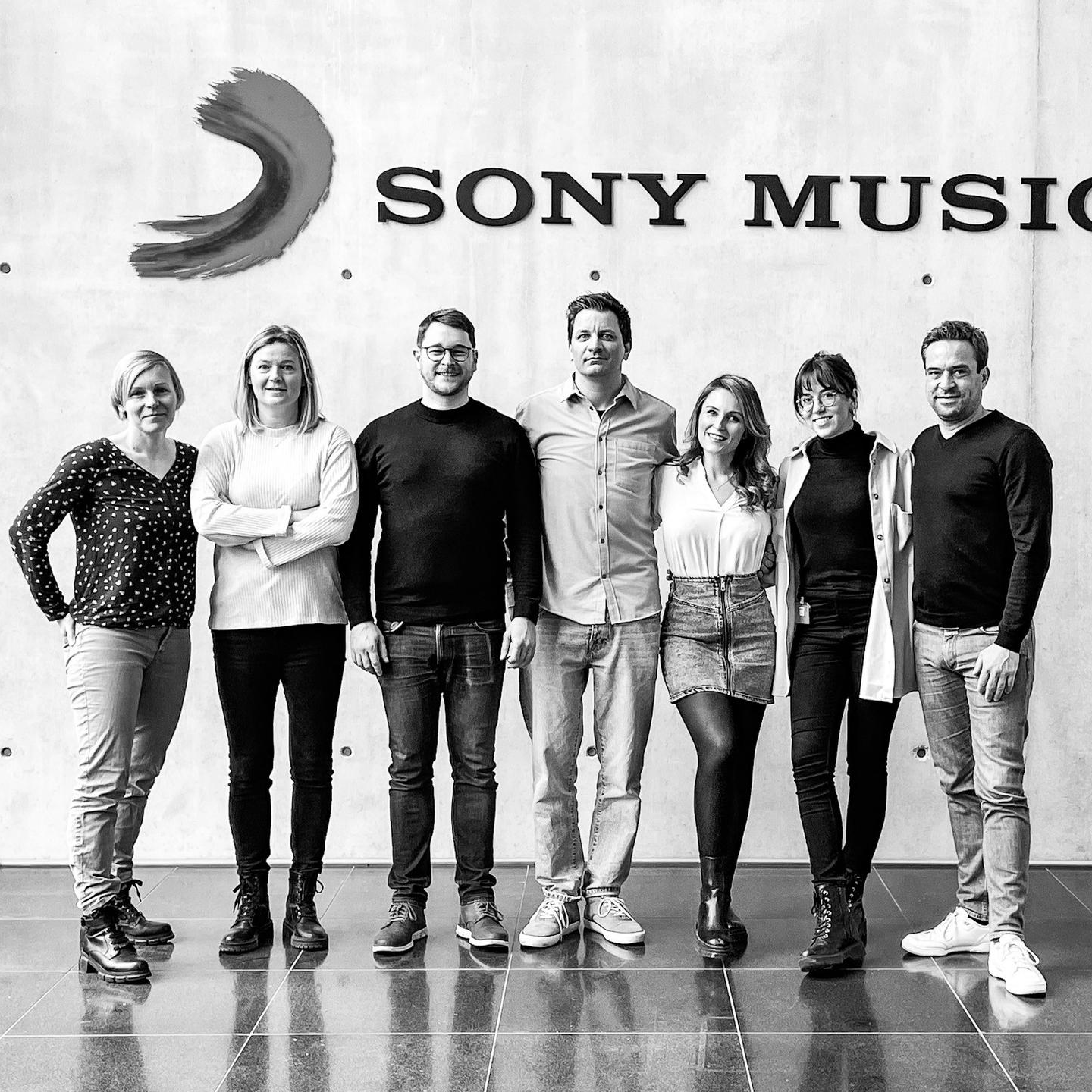EUROPA (Sony Music) rockt den Bauernhof