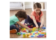 Mit Knete Gutes tun - Play-Doh unterstützt die Einrichtungen von SOS-Kinderdorf e.V. in Deutschland