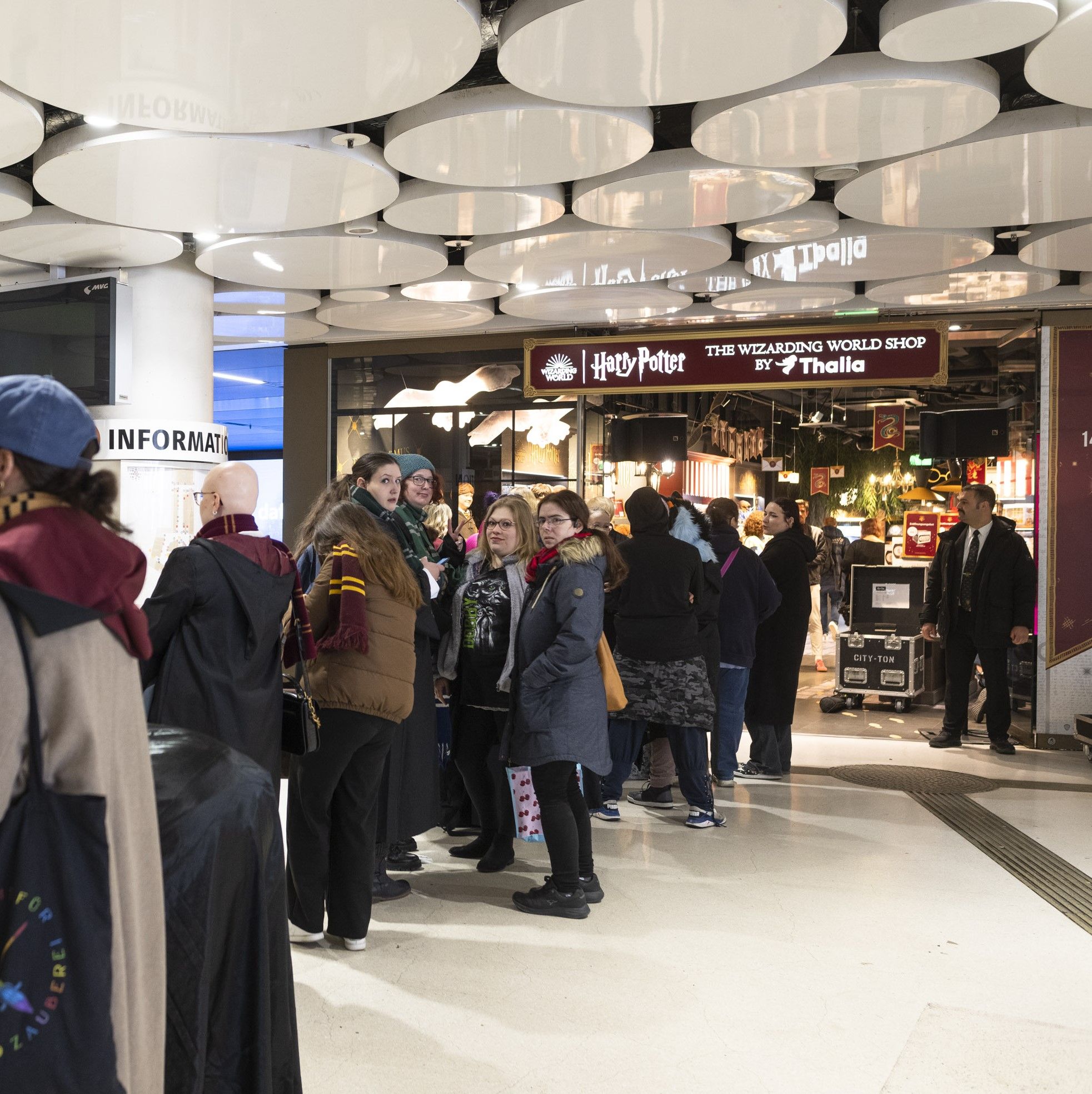 Magie in München: 'The Wizarding World Shop' bei Thalia eröffnet!