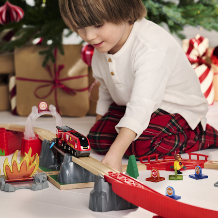 Ein Weihnachtsfest auf den BRIO Schienen