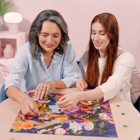 Junge Künstler entwerfen neue detailreiche Puzzle-Motive