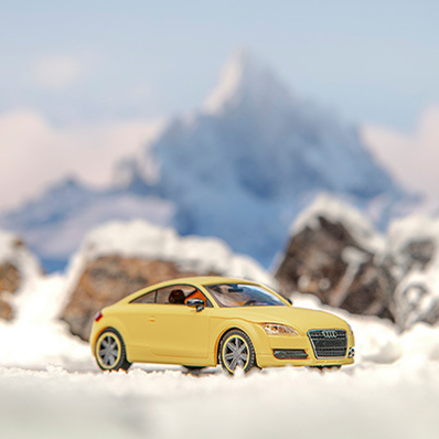 Zweite Coupé-Generation vom Audi TT im strahlenden Gelb