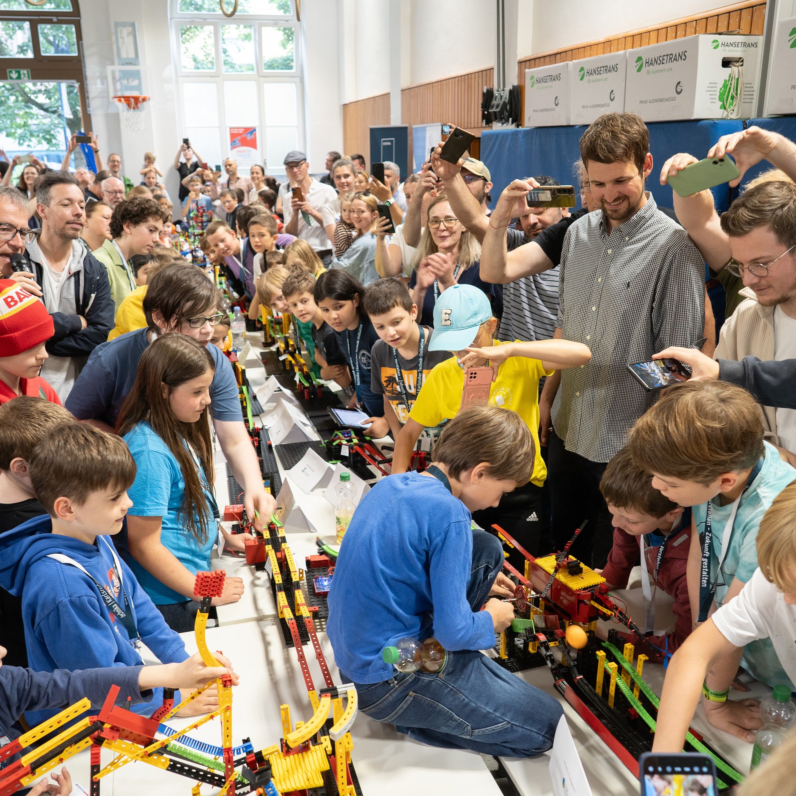 fischertechnik inspiriert Grundschulkinder