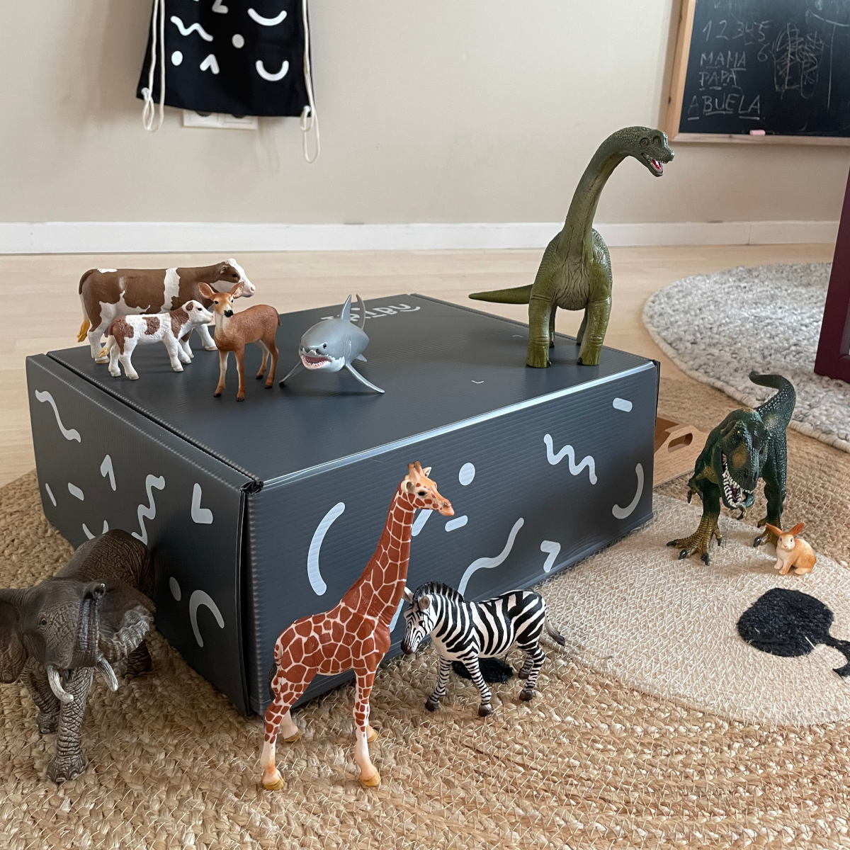 Nachhaltig spielen: schleich® Figuren mieten statt kaufen mit Tribu Box