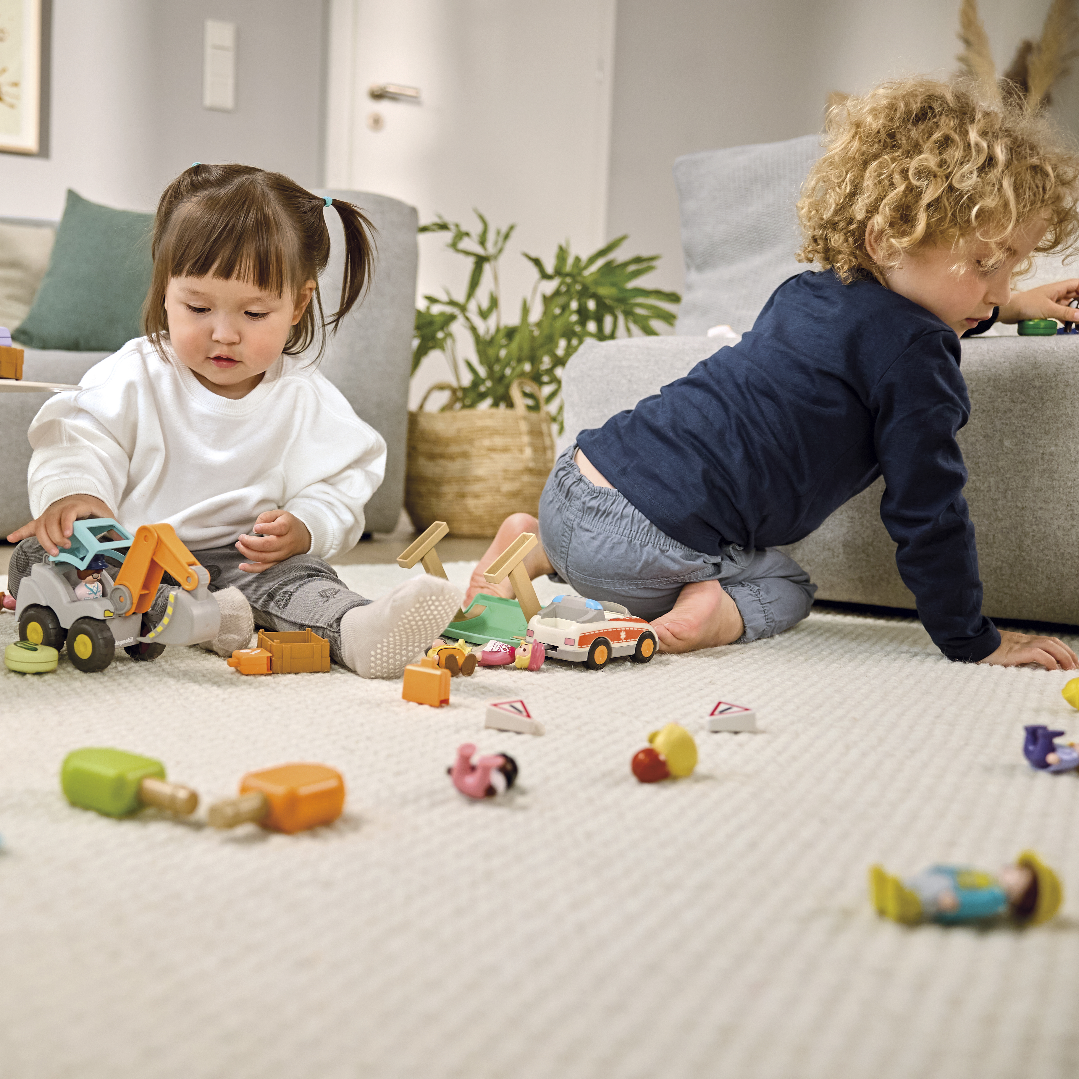 PLAYMOBIL und Müller präsentieren exklusiv PLAYMOBIL Junior