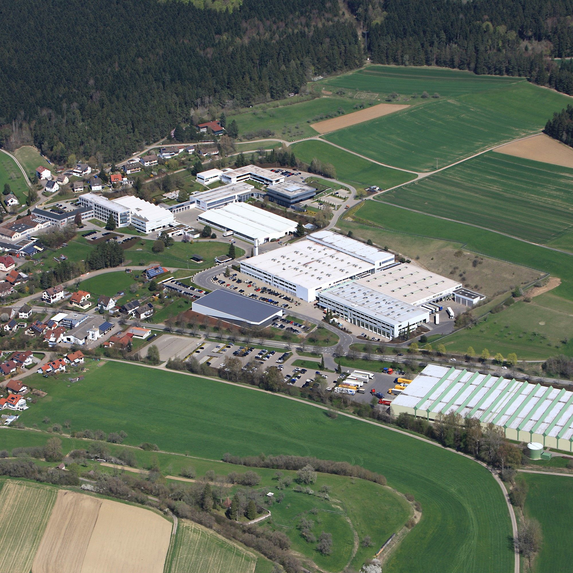 fischer bleibt auf Kurs, trotz schwieriger konjunktureller Lage