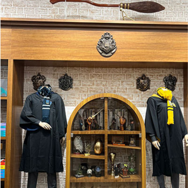 New Wizarding World Inspired Pop-Up Store in Dubai