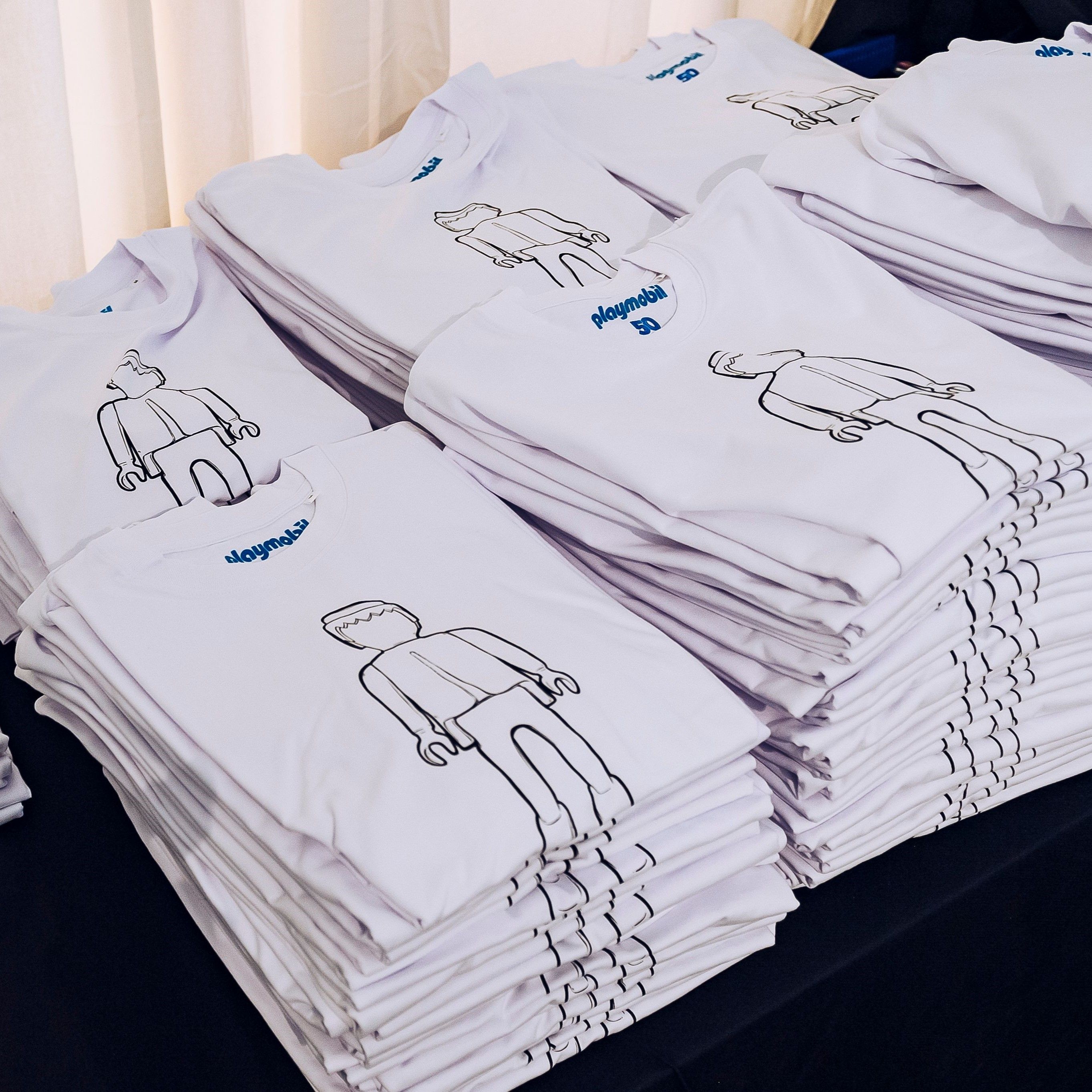 https://cdn.sanity.io/images/p75a4m4i/production/dcc65f89ab699aaecff9ea9851abfd1da9c0f7b5-2727x2727.jpg