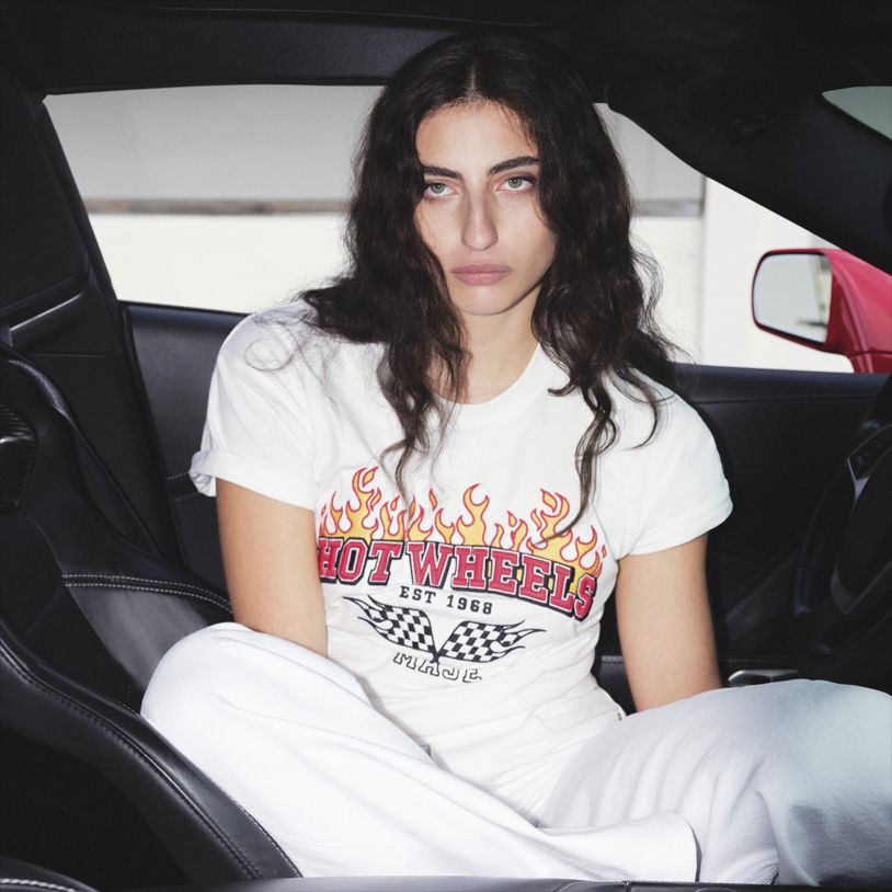 Hot Wheels™ trifft High Fashion: Exklusive Kooperation mit Maje